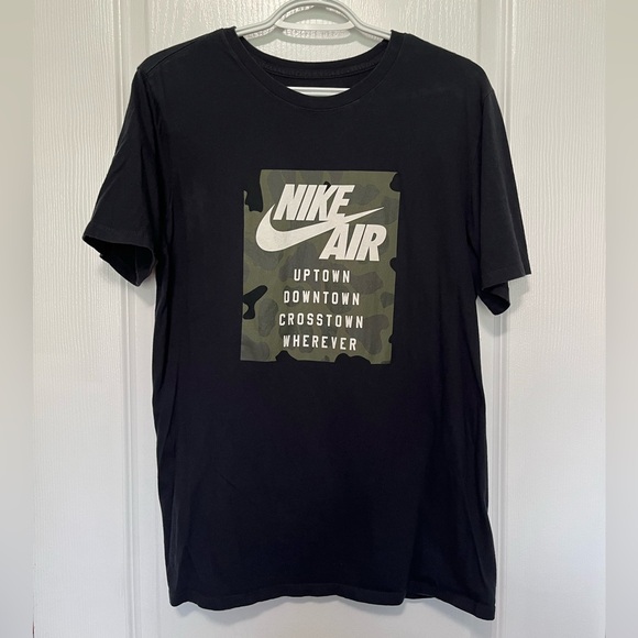 Black and Camo Nike Logo Short Sleeve T-Shirt - Picture 1 of 3